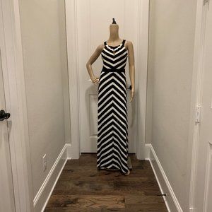 WHITE HOUSE BLACK MARKET